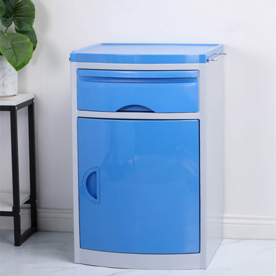 Meja Samping Tempat Tidur Medis H760 * W480 * D460MM Rumah Sakit Loker Baja Tahan Lama Dengan Rak Handuk